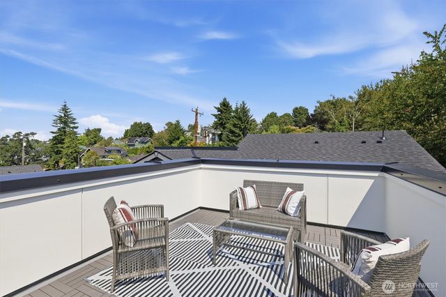1407 29th Avenue, Seattle, WA 98122