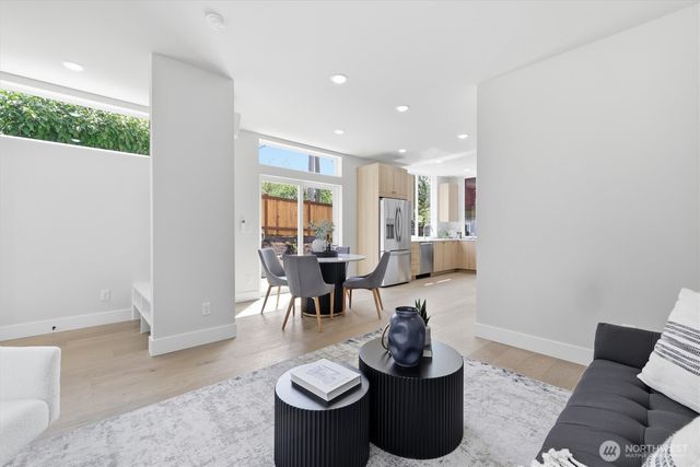 1407 29th Avenue, Seattle, WA 98122