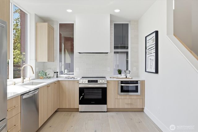 1407 29th Avenue, Seattle, WA 98122
