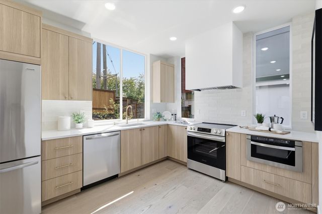 1407 29th Avenue, Seattle, WA 98122