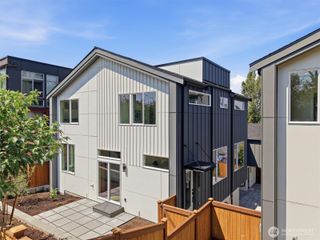 1407 29th Avenue, Seattle, WA 98122