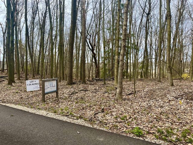 77 Landall Lane, Ada, MI 49301