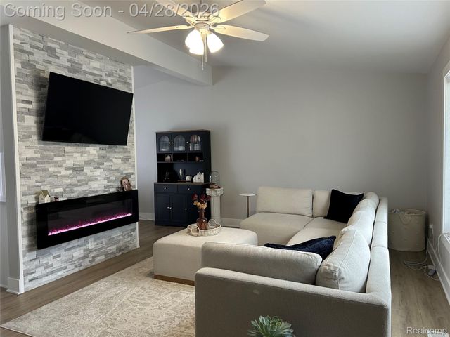 11478 Silver Drive, Sterling Heights, MI 48314