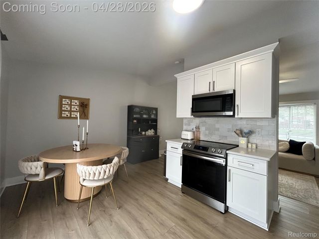 11478 Silver Drive, Sterling Heights, MI 48314