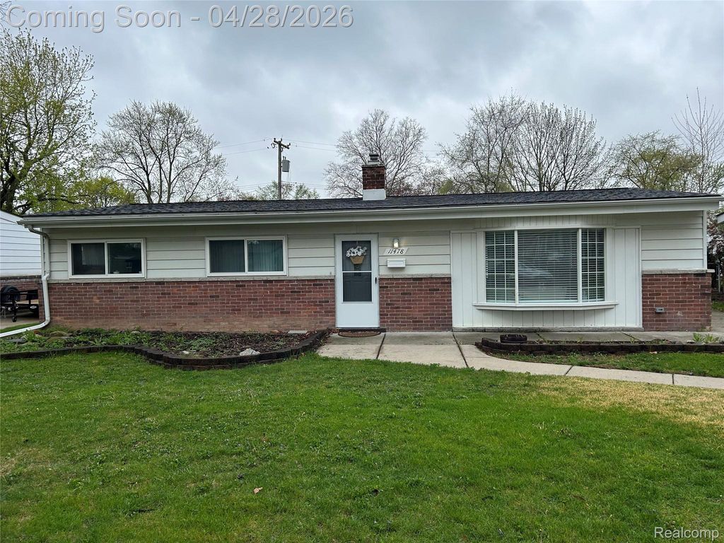 11478 Silver Drive, Sterling Heights, MI 48314