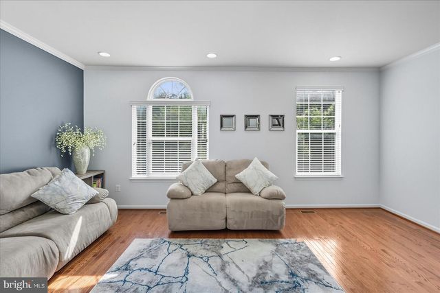 7926 SILVER OAK RD, Hanover, MD 21076