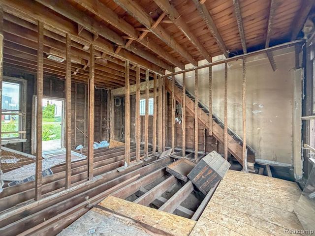 1726 Pine Street, Detroit, MI 48216