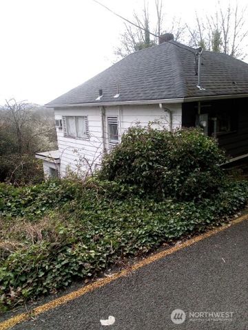 405 NE Hillside Drive, Chehalis, WA 98532