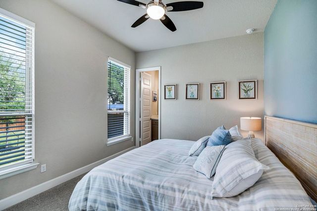 10027 Sarah Place, Boerne, TX 78006