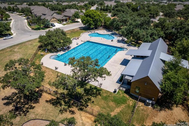 10027 Sarah Place, Boerne, TX 78006