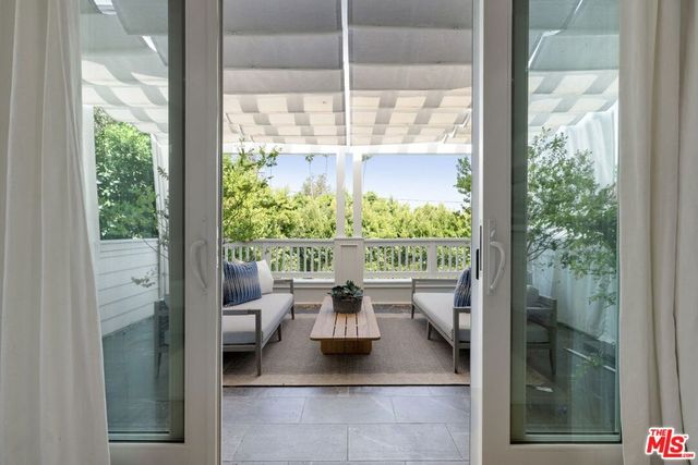 926 S Gretna Green, Los Angeles, CA 90049