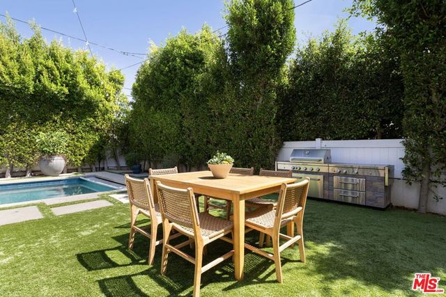 926 S Gretna Green, Los Angeles, CA 90049