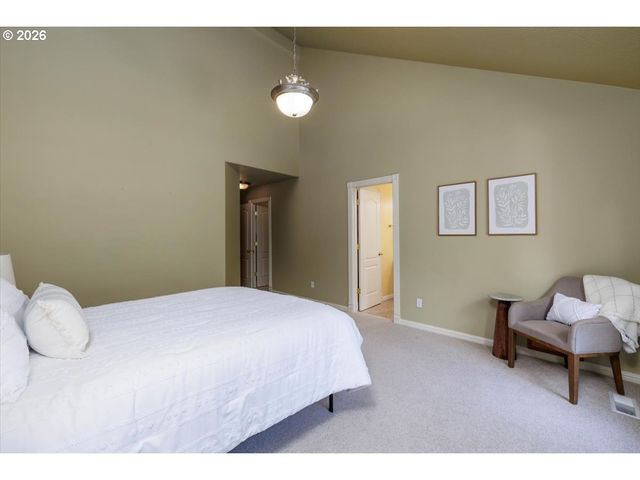 14681 Nw BLACKTHORNE Ln, Portland, OR 97229