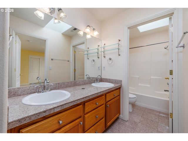 14681 Nw BLACKTHORNE Ln, Portland, OR 97229