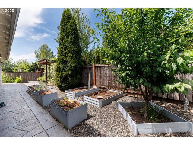 14681 Nw BLACKTHORNE Ln, Portland, OR 97229