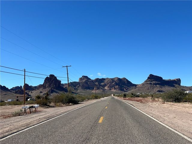 3948 S Garnet Road, Golden Valley, AZ 86413