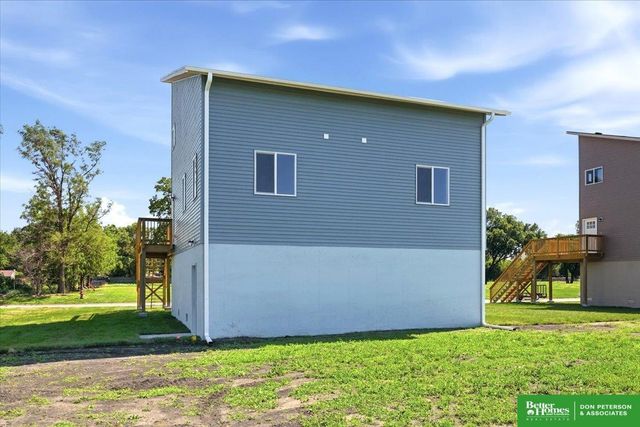504 Hidden Meadows Drive, Fremont, NE 68025