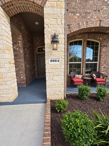 2924 Faro Road, Aubrey, TX 76227