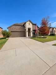 2924 Faro Road, Aubrey, TX 76227
