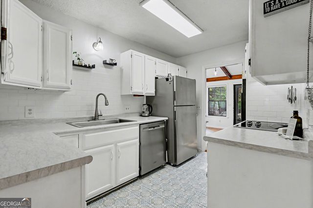 62 Stornoway Drive UNIT #2, Clayton, GA 30525