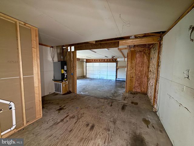 962 CRYSTAL ROCK RD, Lusby, MD 20657