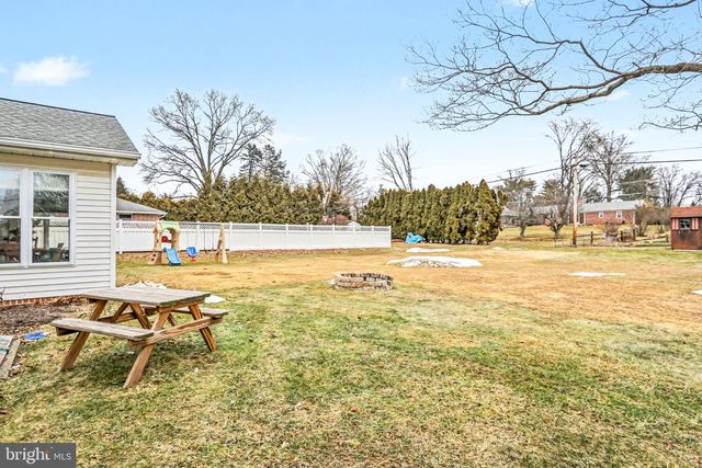 930 S GREEN ST, Palmyra, PA 17078