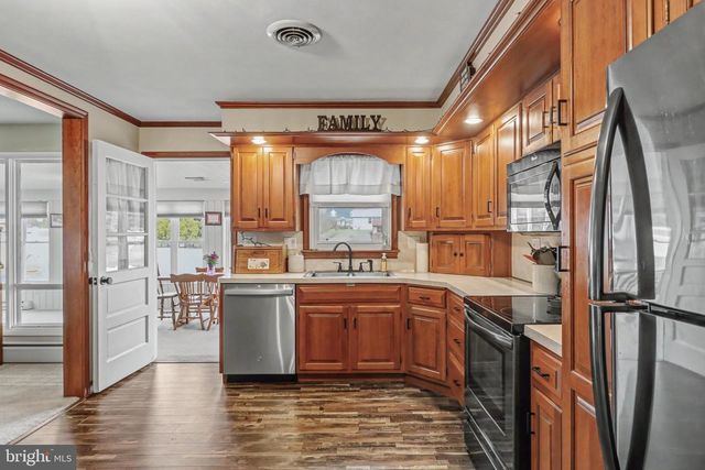 930 S GREEN ST, Palmyra, PA 17078