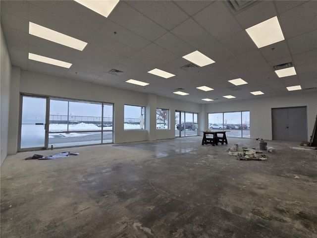 500 Blairs Ferry Road NE, Cedar Rapids, IA 52402