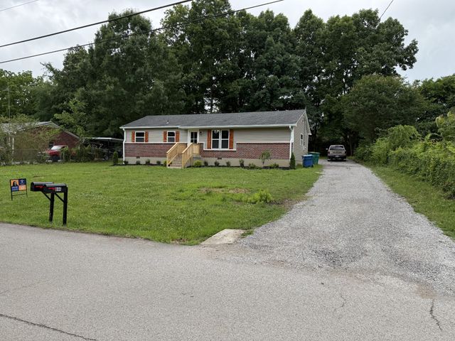 666 Jackson Ave, Lewisburg, TN 37091