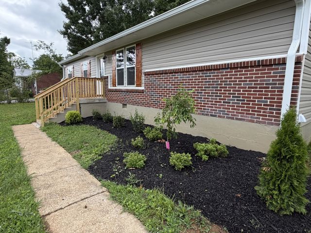666 Jackson Ave, Lewisburg, TN 37091