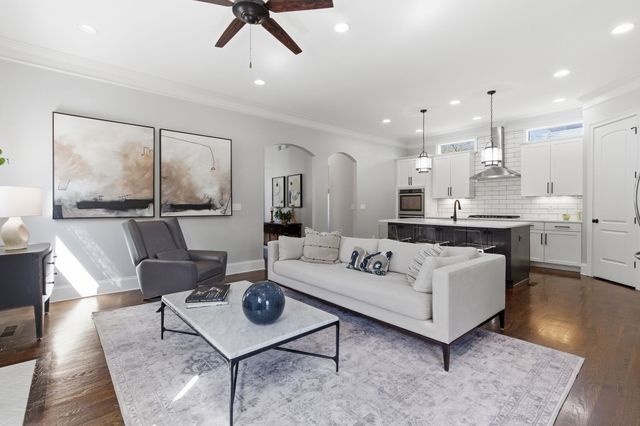 1816 10th Ave, S, Nashville, TN 37203