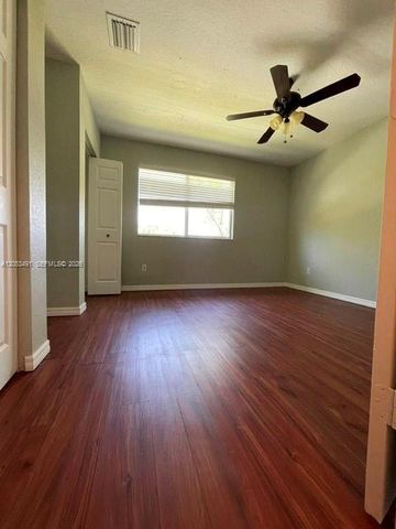 3558 Oleander Ter 3558, Riviera Beach, FL 33404