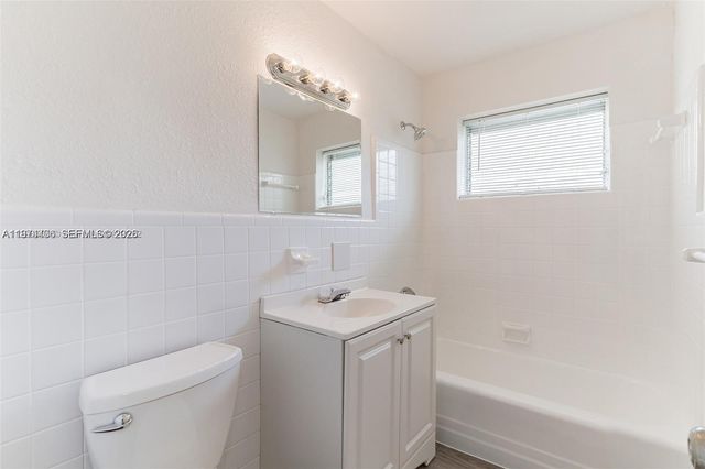 650 SW 29th Ave, Fort Lauderdale, FL 33312