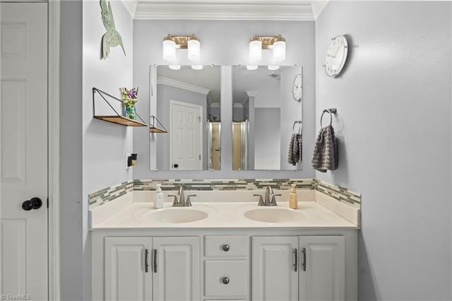 6037 Old Plank Road, High Point, NC 27265