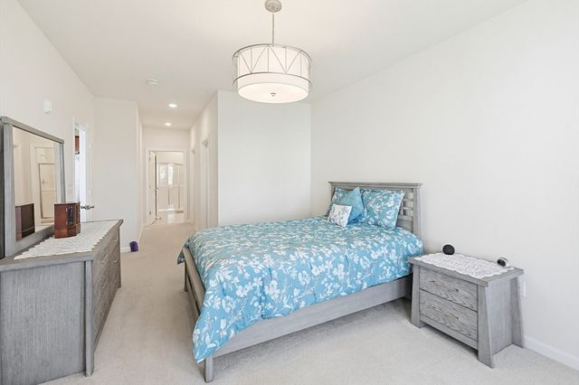 4311 Peters Farm Way 311, Westborough, MA 01581