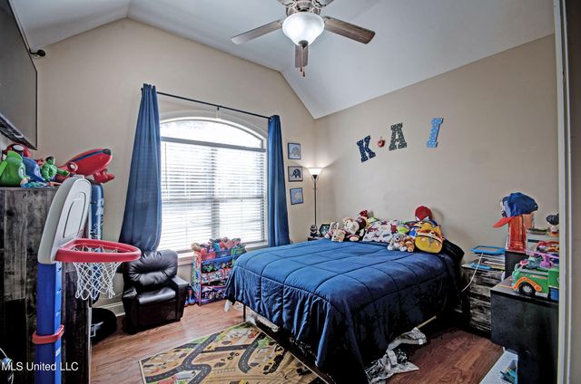 243 E Pinebrook Drive, Brandon, MS 39047