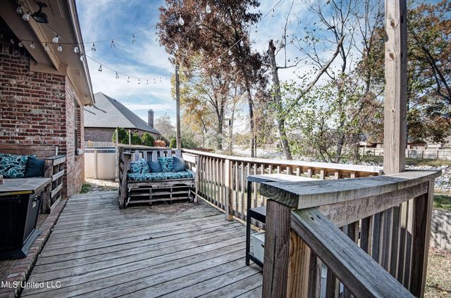 243 E Pinebrook Drive, Brandon, MS 39047