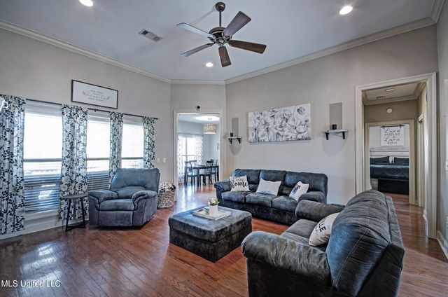 243 E Pinebrook Drive, Brandon, MS 39047