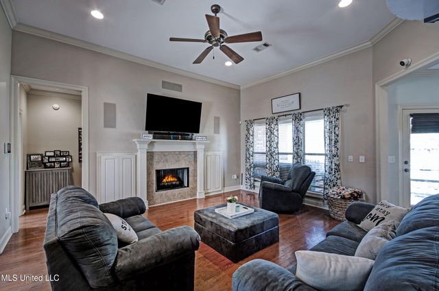 243 E Pinebrook Drive, Brandon, MS 39047