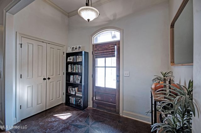 243 E Pinebrook Drive, Brandon, MS 39047