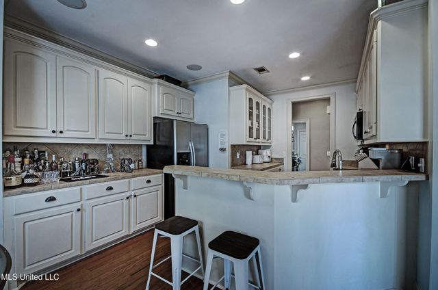 243 E Pinebrook Drive, Brandon, MS 39047