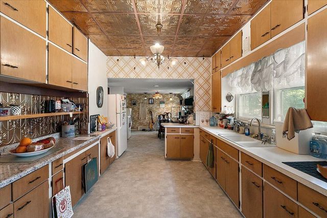 7038 Little Paw Paw Lake Road, Coloma, MI 49038