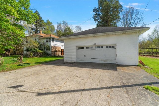 7038 Little Paw Paw Lake Road, Coloma, MI 49038