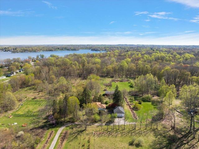 7038 Little Paw Paw Lake Road, Coloma, MI 49038