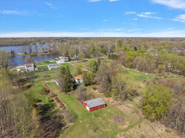 7038 Little Paw Paw Lake Road, Coloma, MI 49038