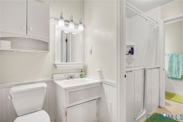 8994 Becton Rd, Henrico, VA 23060