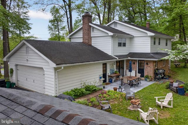 979 NISSLEY RD, Lancaster, PA 17601