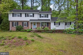 979 NISSLEY RD, Lancaster, PA 17601