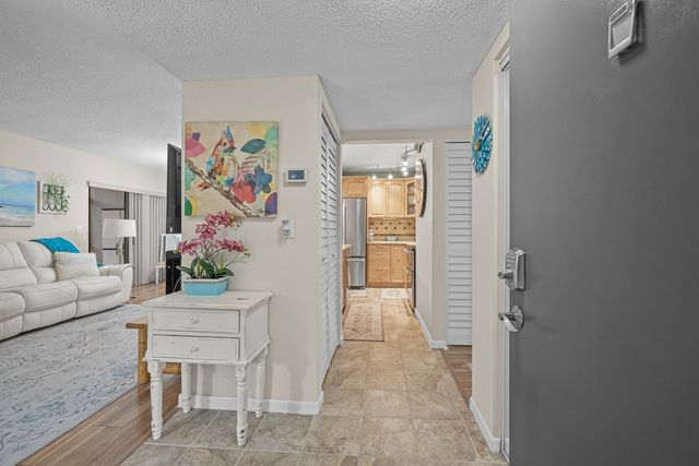 37 Alcira Ct, St Augustine, FL 32086