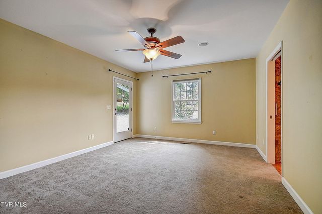 512 Dogwood Lane, Watauga, TN 37694